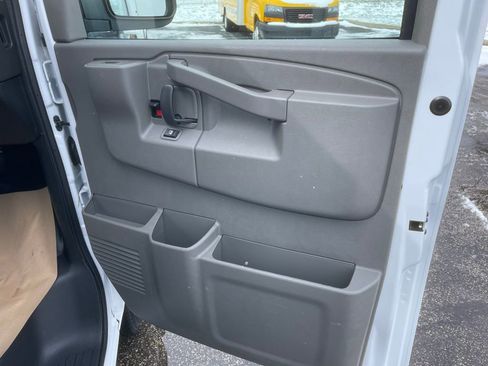 New 2025 Chevrolet Express 2500 Work Van w/ Driver Convenience Package image 16