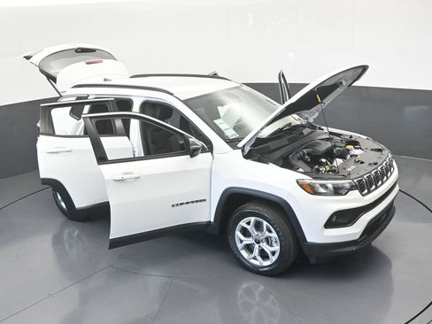 New 2026 Jeep Compass Latitude image 63