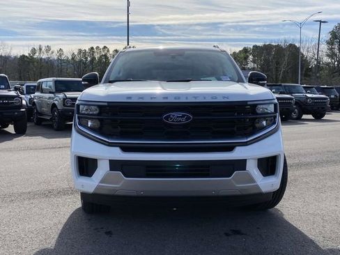 New 2026 Ford Expedition Max Platinum w/ Platinum Ultimate Package AWD/4WD image 8