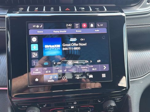Used 2024 Jeep Grand Cherokee Altitude AWD/4WD image 18