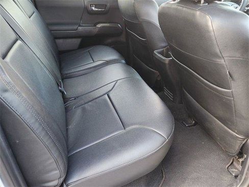 Used 2021 Toyota Tacoma TRD Sport image 14