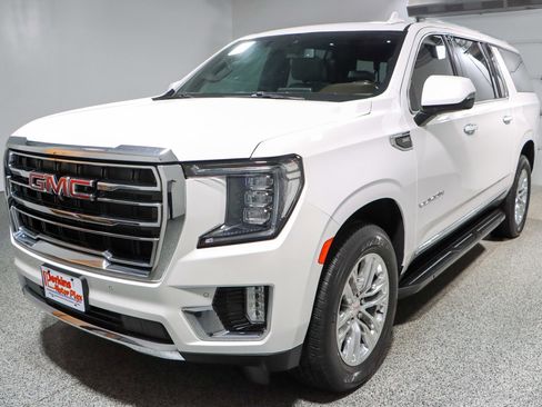 Used 2021 GMC Yukon XL SLT w/ SLT Luxury Plus Package image 38