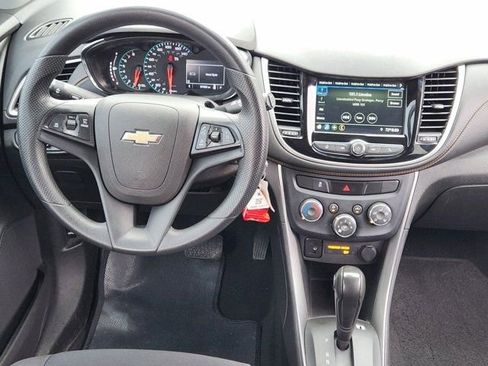 Used 2019 Chevrolet Trax LS w/ Tint and Cruise Package image 27