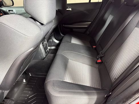 Used 2019 Dodge Charger R/T RWD image 18