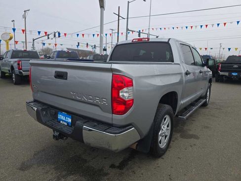 Used 2017 Toyota Tundra SR5 image 5