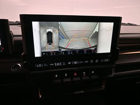 Used 2025 GMC Hummer EV 3X AWD/4WD image 16