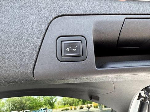 Used 2023 Buick Envision Preferred w/ Sport Touring Package AWD/4WD image 7