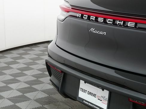 New 2025 Porsche Macan AWD image 38