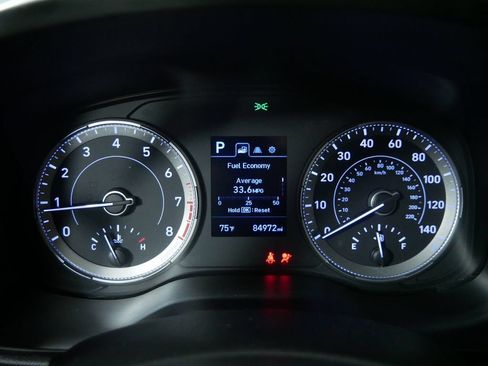 Used 2021 Hyundai Venue SE FWD image 27