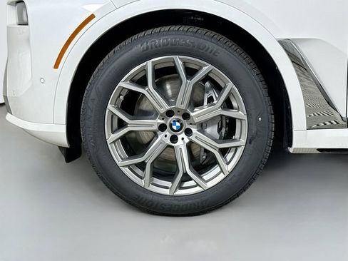 New 2026 BMW X7 xDrive40i w/ Premium Package image 33