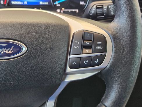 Used 2021 Ford Explorer XLT w/ Equipment Group 202A AWD/4WD image 23