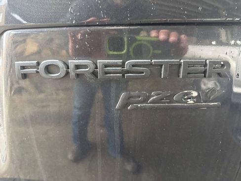 Used 2015 Subaru Forester 2.5i w/ Alloy Wheel Package image 20