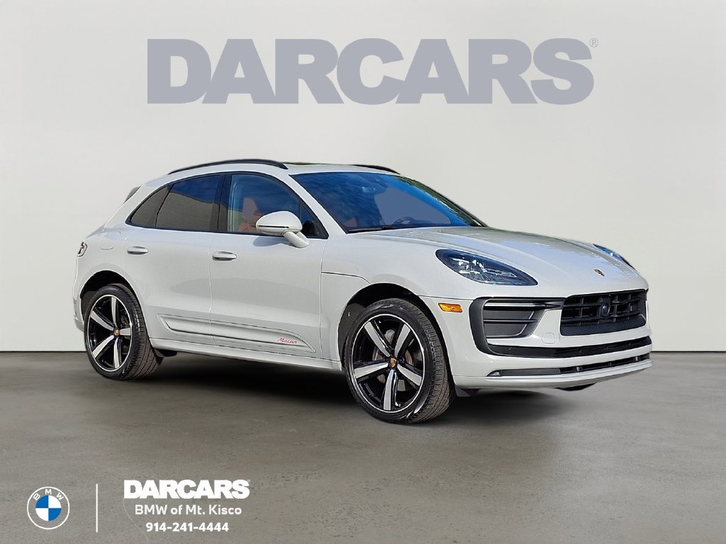 Used 2024 Porsche Macan AWD/4WD image 1