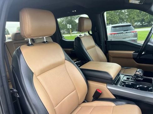 Used 2023 Ford F150 Lariat AWD/4WD image 12