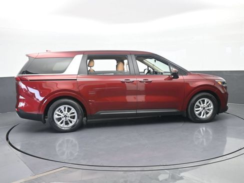 Used 2023 Kia Carnival LX w/ Paint Protection Package FWD image 7
