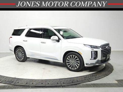 Used 2024 Hyundai Palisade Calligraphy image 1
