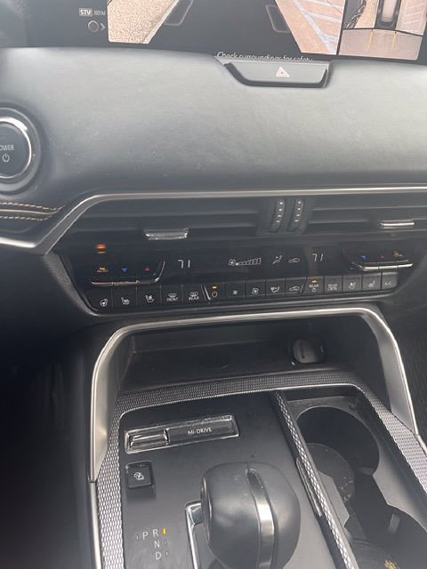 Certified 2024 MAZDA CX-90 Plug-In Hybrid w/ Premium Plus AWD/4WD image 28