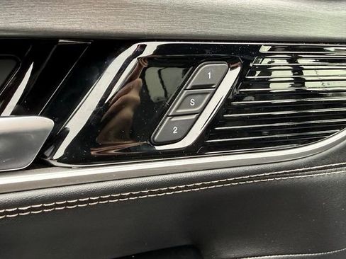 New 2025 Jeep Wagoneer Series II AWD/4WD image 10