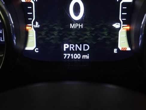 Used 2019 Jeep Wrangler Unlimited Sahara w/ Uconnect 4C Nav & Sound Group image 20