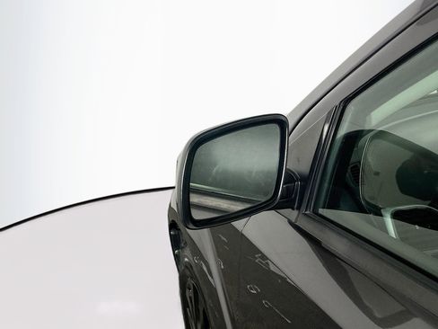 Used 2019 Dodge Journey SE image 16