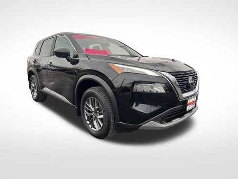 Certified 2023 Nissan Rogue S image 3