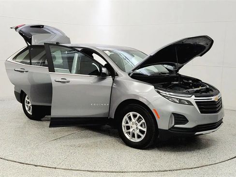 Used 2024 Chevrolet Equinox LT w/ LPO, Floor Liner Package image 9