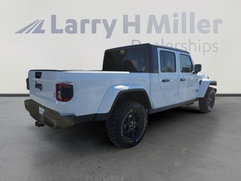 New 2026 Jeep Gladiator Willys image 5