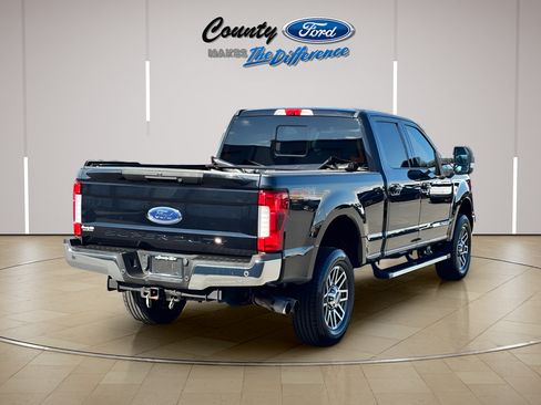 Used 2019 Ford F250 Lariat w/ Lariat Ultimate Package AWD/4WD image 27