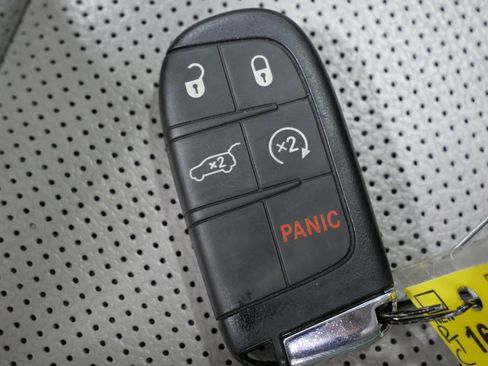 Used 2022 Jeep Compass Limited w/ Elite Group image 30