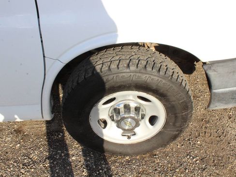 Used 2011 Chevrolet Express 3500 LT w/ LT Preferred Equipment Group image 24