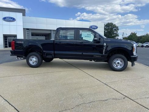 New 2026 Ford F250 XL image 2