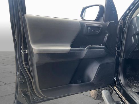 Used 2021 Toyota Tacoma SR w/ SR Convenience Package RWD image 21