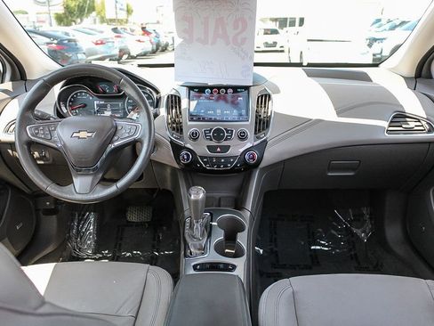 Used 2016 Chevrolet Cruze Premier FWD image 13