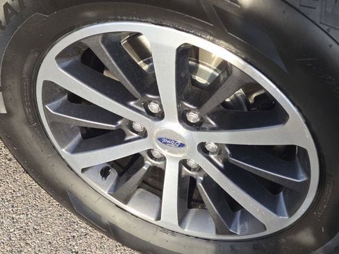 Used 2018 Ford Expedition Max XLT w/ Equipment Group 202A image 16