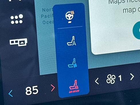 Used 2025 Lincoln Navigator Reserve image 33