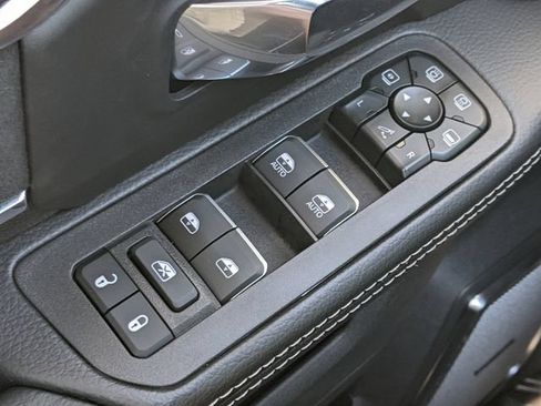 New 2026 RAM 3500 Laramie AWD/4WD image 20