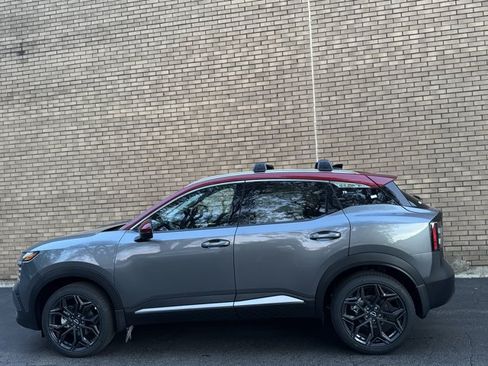 New 2026 Nissan Kicks SR w/ Cold Weather Package AWD/4WD image 24