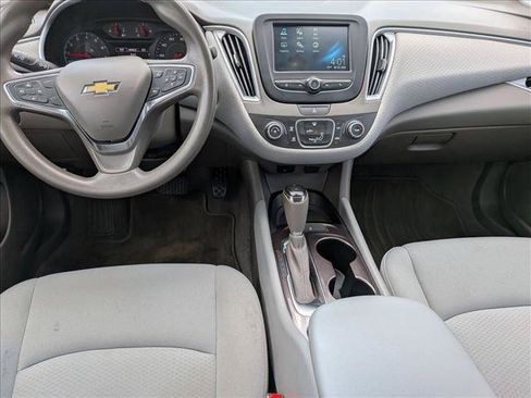Used 2018 Chevrolet Malibu LS FWD image 16