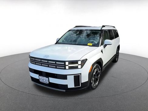 Used 2025 Hyundai Santa Fe SEL image 7