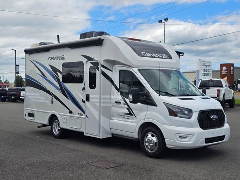 Used 2023 Ford Transit 350 Low Roof DRW AWD w/ Motorhome Prep Package image 6