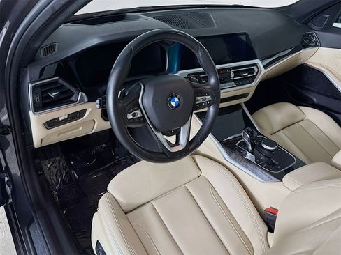 Used 2021 BMW 330i Sedan w/ Premium Package image 9