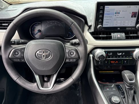 Used 2021 Toyota RAV4 Limited AWD/4WD image 14