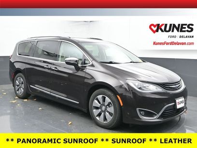 Used 2018 Chrysler Pacifica Limited w/ Advanced Safetytec Group
