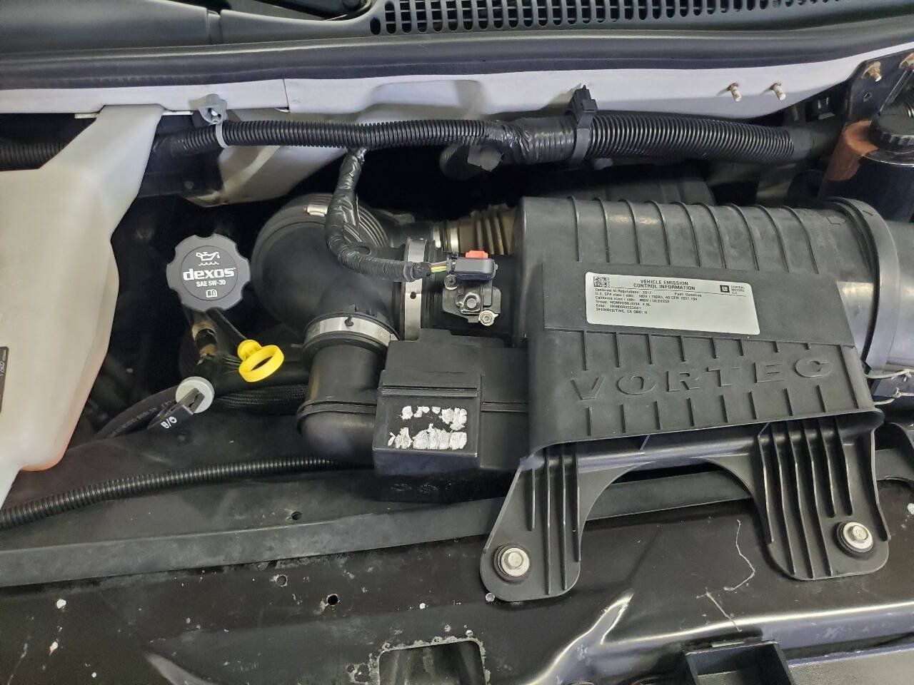 Used 2017 Chevrolet Express 2500 RWD image 4