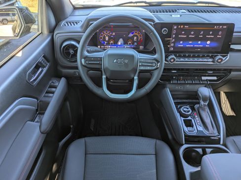 Certified 2025 Chevrolet Colorado Z71 w/ Technology Package image 15