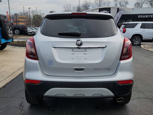 Used 2022 Buick Encore Preferred w/ Safety Package image 5