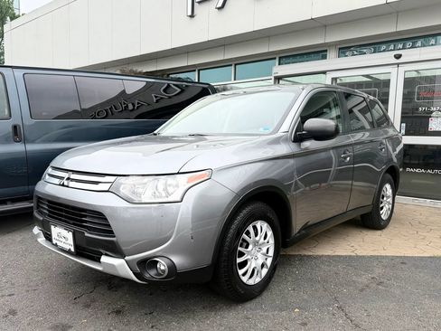 Used 2015 Mitsubishi Outlander ES FWD image 3