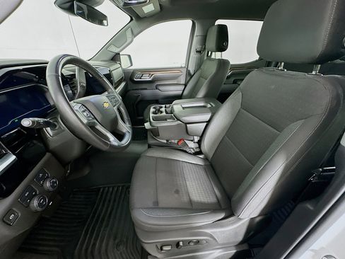 Used 2022 Chevrolet Silverado 1500 LT image 13
