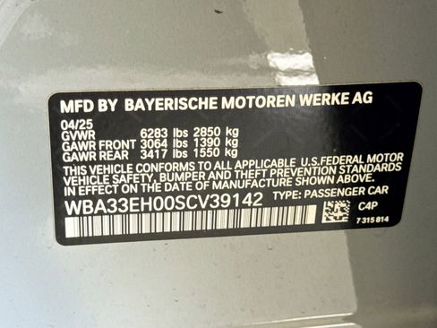 Used 2025 BMW 740i xDrive 740i xDrive w/ Premium Package image 30