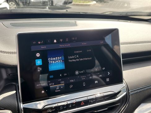 New 2026 Jeep Compass Limited image 16